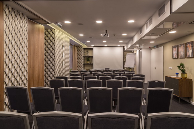 A Budapest Belvárosban lévő Hotel Memories**** szálloda konferenciaközpontja konferenciákra és tréningekre. Helyszín Info 2019.